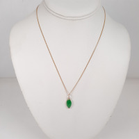 18K Pendant & Chain