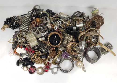 Costume & Fashion Jewelry