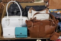 (1) Ctn Fashion Purses