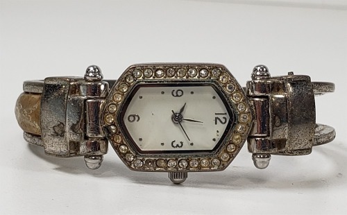 Watch & Gold Filling