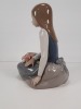 LLADRO Figurine Women/Girl w/ Flowers - 5