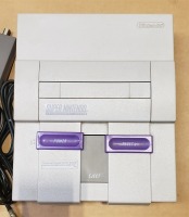 Super Nintendo & Controllers