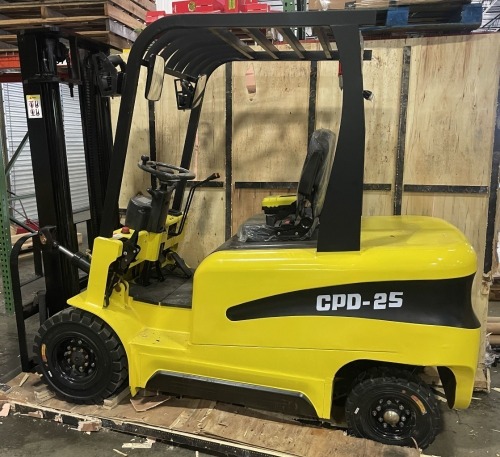 Electric Forklift (Air Van/Jacksonville, FL)
