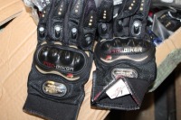 Motorcycle Gloves (Magno/Hialeah Gardens, FL)