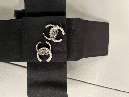 Chanel Earrings (Laredo, TX)