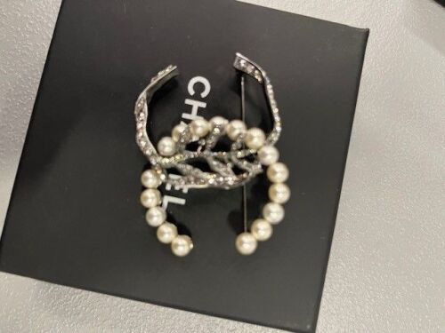 Chanel Brooch Set & Necklace (Laredo, TX)