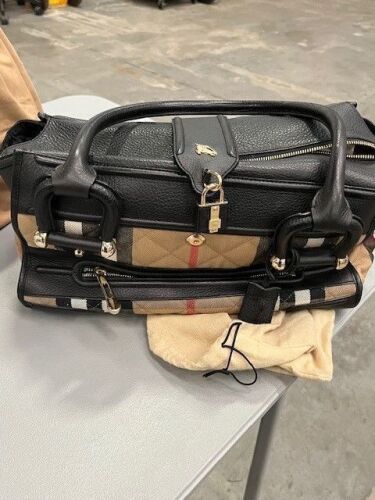 Burberry Handbag (Laredo, TX)