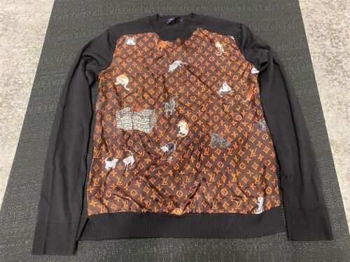 Louis Vuitton Sweater (Dayton, NJ)