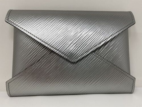 Louis Vuitton Pochette (Dayton, NJ)
