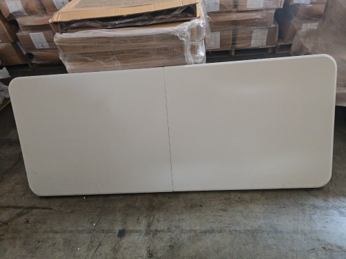 Plastic Table (Marine Trk/Los Angeles, CA)