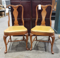 (2) Chairs: Grand Ledge Chair Company