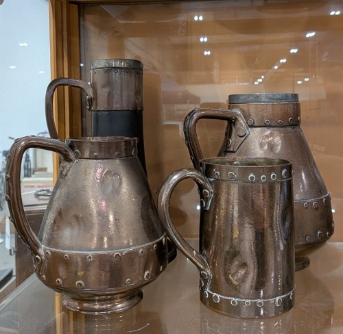(4) Doulton Silicon Lambeth Jugs