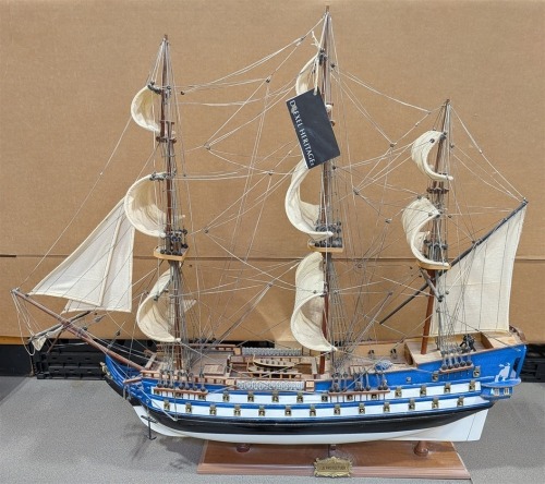 "Le Protectuer" Model Ship