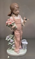 "Llardo" Figurine