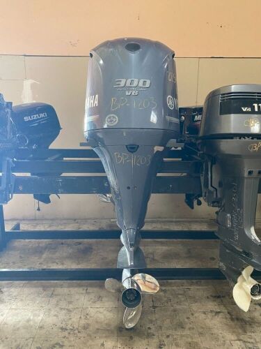 (2) 300 HP Yamaha Outboard Engines (Salinas, PR) - 2025495100001901-002-0000