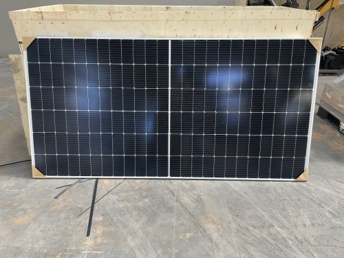 Solar Power System/Solar Equipment (Almacenes/Guaynabo, PR)