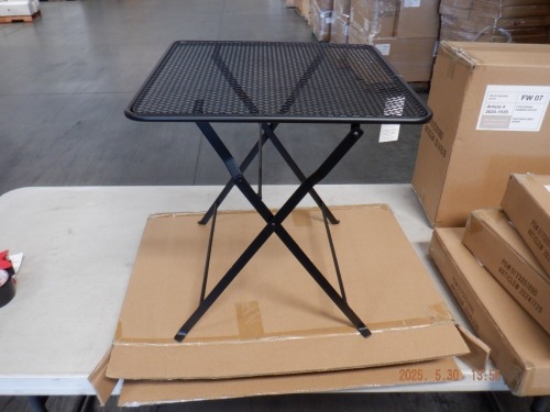 Outdoor Furniture & Garden Decor/String Lights (Asiana/Torrance, CA)
