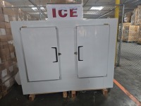 Freezer (Marine Trk/Los Angeles, CA)
