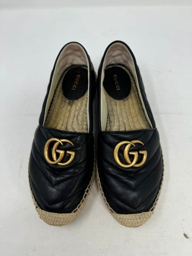 Gucci Espadrilles & Gucci Eau de Toilette Spray (Laredo, TX)