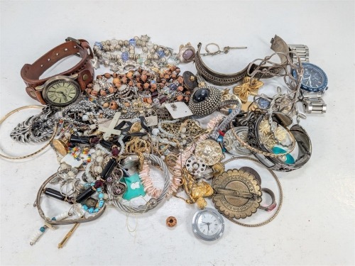 Fashion Jewelry & Watch