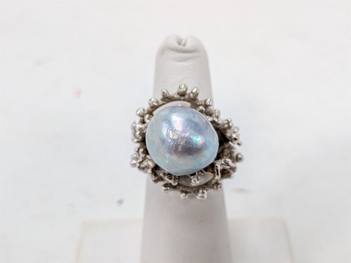 14K Gold Pearl-Like Ring