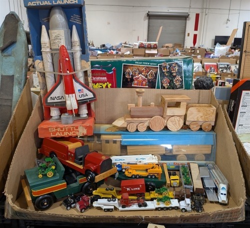 Stamps, Toys & Other Collectibles