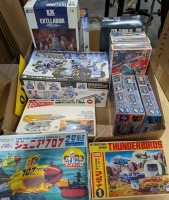 (1) Ctn Assorted Sci-Fi-ish Robots Vehicles