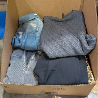 (1) Ctn "Guess" Clothing