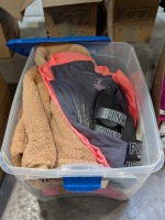 (1) Ctn "Victoria Secret" & "Pink" Clothing