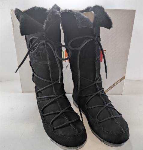 Moon Boots by Tecnica