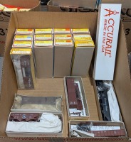 (1) Ctn "Accurail" Model Trains