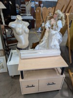 Furniture & Decorative Items