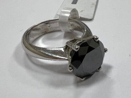 18KW & Black diamond Solitaire Ring (Pompano Beach, FL)