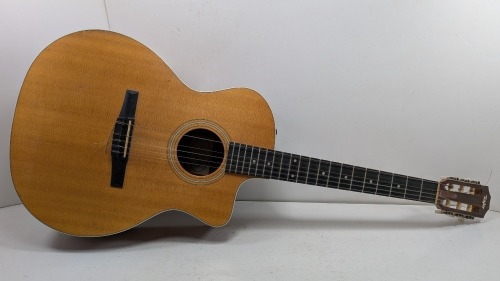 Taylor 214ce Acoustic Guitar