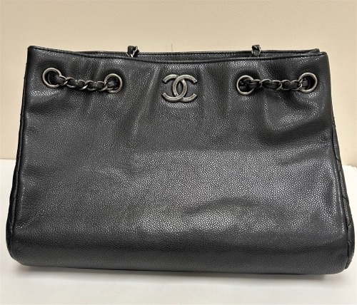 Chanel Shopping Tote (Dayton, NJ)