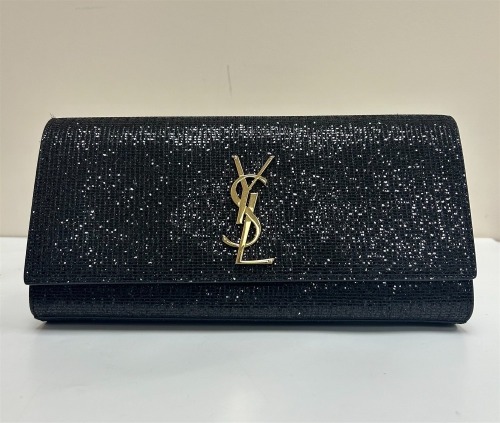 Saint Laurent Cassandre Clutch (Dayton, NJ)