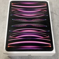 Apple iPads, Watches, Airpods (Riverside, CA)