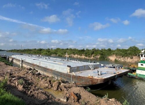 2000 297.5' Inland Tank Barge "AT-1001" (Rockport, TX) - 2025233090000801-001-0000