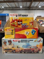 Vintage Hot Wheel Track & Race Set